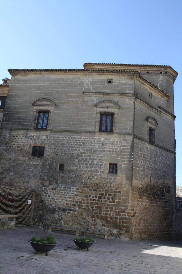 Barbacana, Dieciocho Baeza Exteriér fotografie
